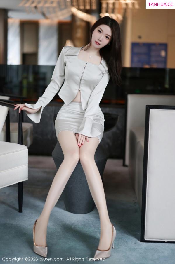 梦心玥  [XiuRen]高清写真图 2023.11.23 No.7709 梦心玥 安吉旅拍第5张图片